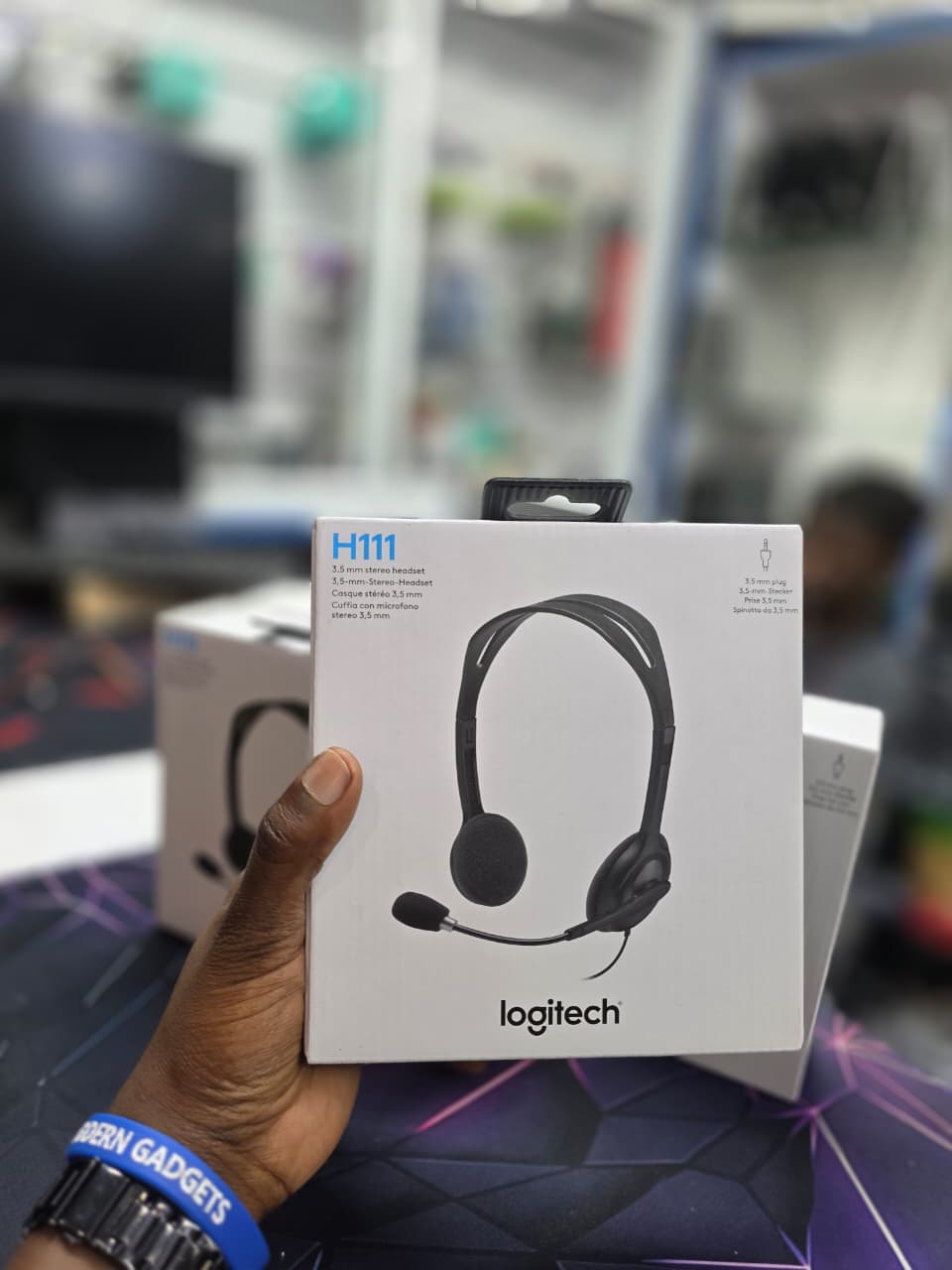 Logitech H111 headsets