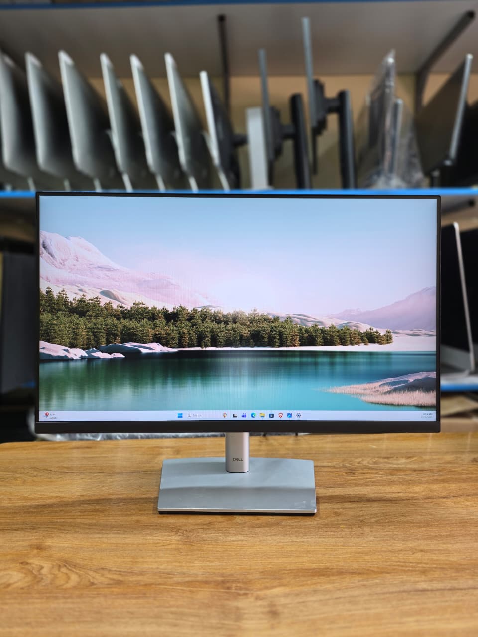 Dell P2422H 24 inch Edge to Edge monitor